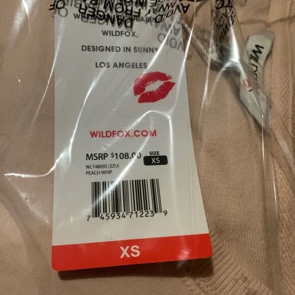 Wildfox statement sweatshirt. Extra small. NWT. - Picture 2 of 5